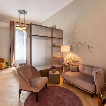 Deconcept House